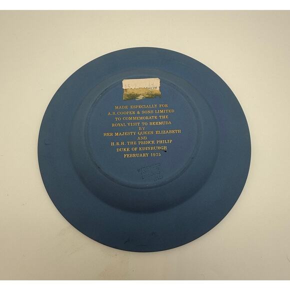 Wedgwood Jasperware Blue & White Royal Bermuda February 1975 Porcelain Plate - Picture 3 of 6